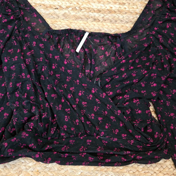 Free People Black Purple Floral Twist Front Blouse Womens M Boho‎ Sheer Sleeve - Picture 2 of 7